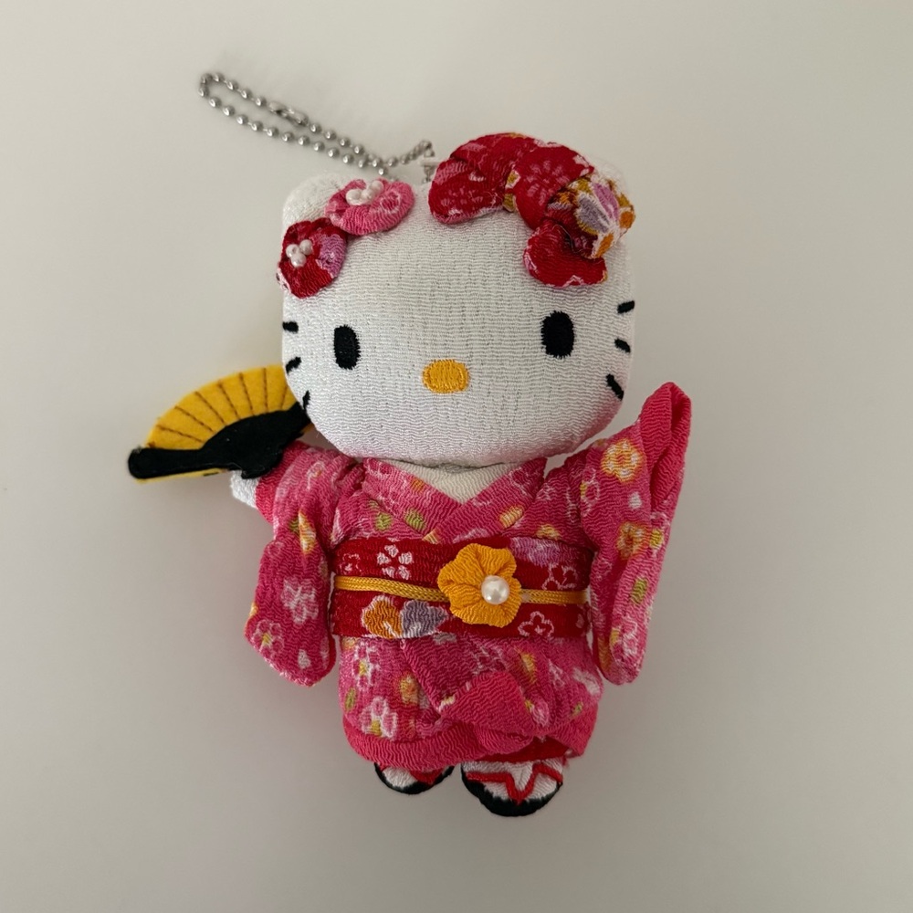 Sanrio Hello Kitty Plush Keychain in Pink Kimono